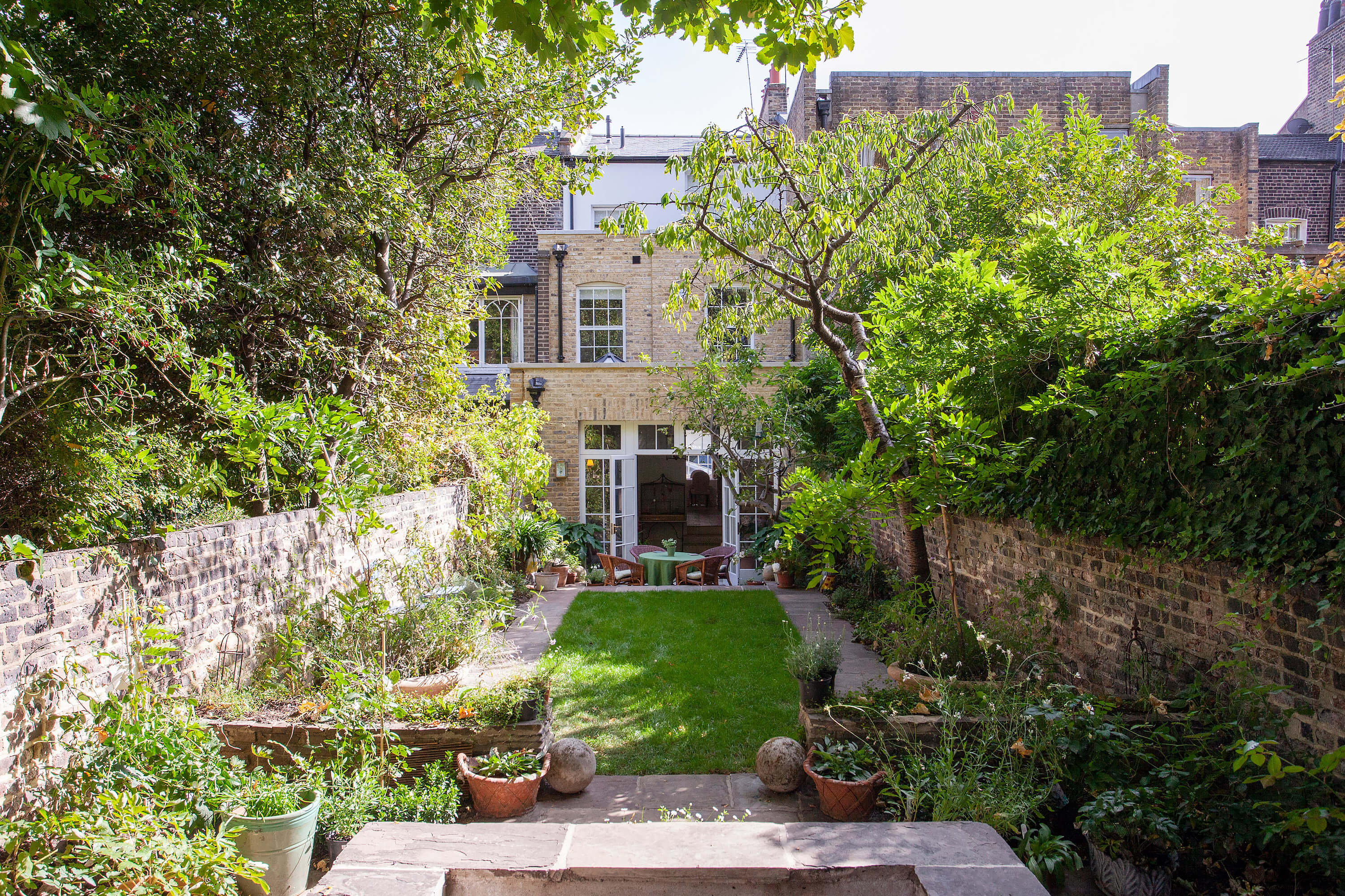 Grade II listed refurbishment and extension of a private house in South Kensington